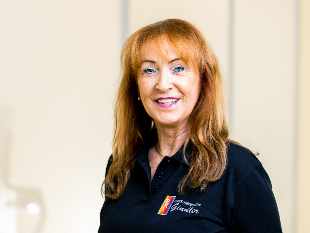 Physiotherapie Nürnberg Eibach – Team – Portrait von Claudia Weyhofen Physiotherapie Nürnberg Eibach - Team - Portrait von Claudia Weyhofen
